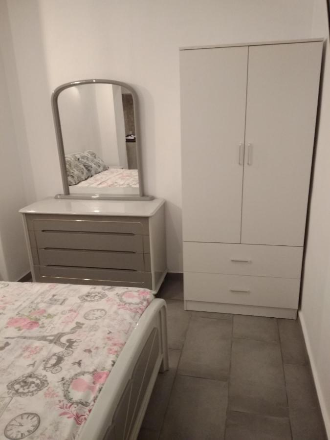 32кв.м 1, 1 баня Апартамент
 в Паграти Атина Екстериор снимка