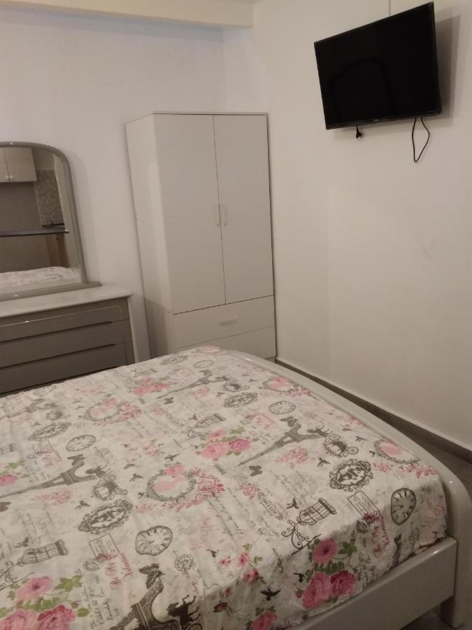 32кв.м 1, 1 баня Апартамент
 в Паграти Атина Екстериор снимка